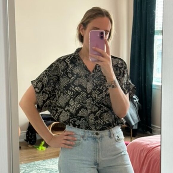 Black and white blouse - Picture 1 of 6